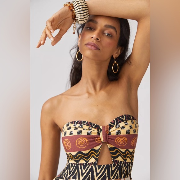 Geometric Strapless Midi Dress - Picture 4 of 6